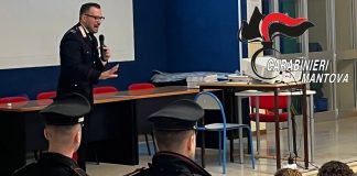 Carabinieri incontrano studenti e anziani su legalità, truffe e i pericoli del web