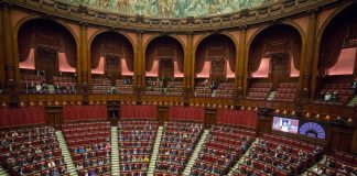 Camera e Senato, ira social contro ‘banchi vuoti’: “Ma c’è taglio eletti…”