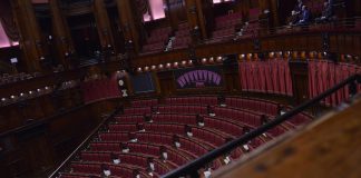 Camera, oggi la quarta votazione: la Lega schiera Fontana