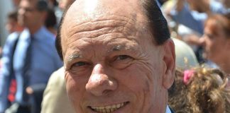 Governo, incontro Meloni-Berlusconi: anche il sosia del Cav in via della Scrofa