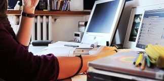 Caricabatteria unico, via libera Ue: su cellulari e tablet entro fine 2024