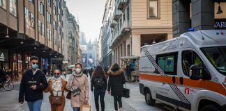 Covid oggi Lombardia, 6.216 contagi e 22 morti: a Milano 668 casi