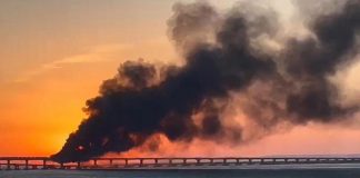 Ucraina, “in fiamme serbatoio carburante su ponte Crimea”