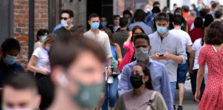 Covid oggi Italia, 58.885 contagi e 60 morti: bollettino 4 ottobre