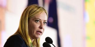 Shoah, Meloni: “Combattere antisemitismo in ogni sua forma”