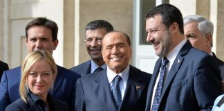 Governo, Meloni parla a chi la attacca. Ma anche a Salvini e Berlusconi