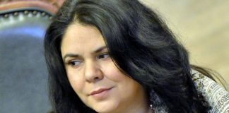 Governo, Michela Murgia: “Meloni è ‘il presidente’? Modello di potere maschilista”
