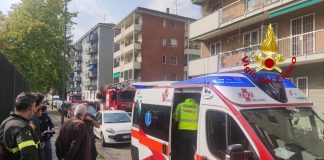 Milano, cede grata in un palazzo: donna di 69 anni precipita al suolo