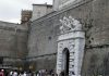 Musei Vaticani, abbatte 2 statue: fermato turista
