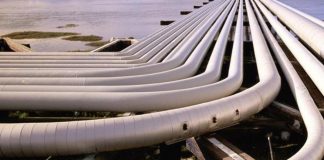 Perdita da oleodotto che porta petrolio da Russia in Europa