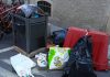 In città cestini stracolmi attorniati da rifiuti. Rossi: “ridurre le tariffe, più Citybin e più controlli”