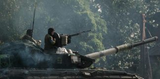 Ucraina, Zelensky: “Avanziamo rapidamente contro truppe Russia nel sud”
