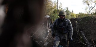 Ucraina, Kiev avanza a sud: “Fosse comuni e centinaia di morti”