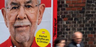 Austria, exit poll: Van der Bellen riconfermato presidente con oltre 54%