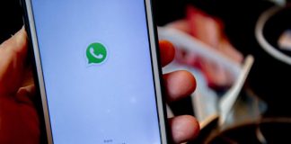 WhatsApp down oggi in tutta Italia, impossibile mandare e ricevere messaggi
