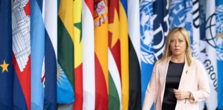 Meloni al G20 “Siamo in acque tempestose, affrontare sfide con coraggio”