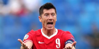 Lewandowski sbaglia un rigore, Messico-Polonia 0-0