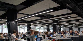Fluentify, dalla poca meritocrazia alla mancanza di fiducia, le 10 cose che intossicano l’ambiente di lavoro