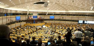 Ucraina, M5S non vota risoluzione Parlamento Ue su Russia ‘Stato terrorista’