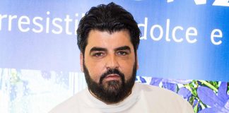 Guida Michelin Italia 2023, Cannavacciuolo conquista terza stella