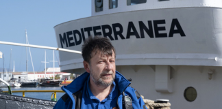 Migranti, Casarini a Meloni: “Meglio pirati che assassini”