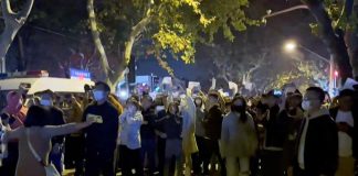 Covid Cina, esplode la protesta contro le restrizioni
