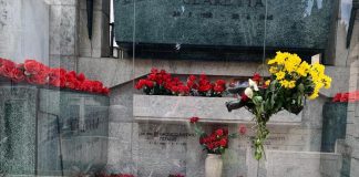 2 novembre, al Verano una rosa rossa per Claretta
