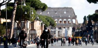 Covid oggi Lazio, 4.078 casi e 5 morti. A Roma 2.094 contagi