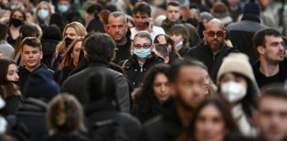 Covid Italia oggi, Rt a 1,04: incidenza sale a 388 casi ogni 100mila