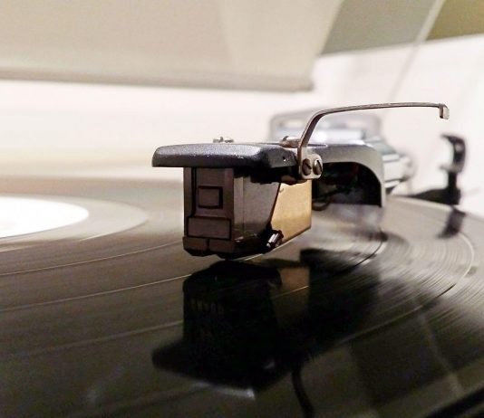 Il 4 ottobre alla Birillistica Marmirolese ritorna la Mostra Scambio del Disco Il 3 dicembre in Casamatta piccola fiera del disco natalizia