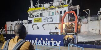 Migranti, Humanity 1 a Catania: sbarcati 155 profughi