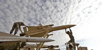 Iran, Teheran annuncia messa a punto primo missile ipersonico