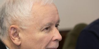 Polonia, “donne non fanno figli perché bevono”: bufera su Kaczynski