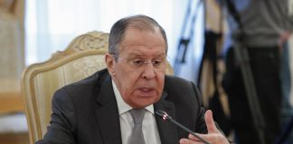 Ucraina, Lavrov: “Evitare scontri militari fra Paesi con arsenali nucleari”