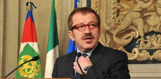 Funerali di Stato per Maroni, le esequie domani a Varese