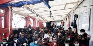 Migranti, Fitto: “Nessuna tensione e scontro con Europa”