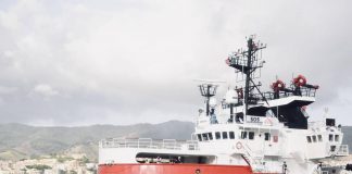 Ocean Viking, Ue chiede sbarco immediato dei migranti a bordo