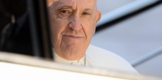 Papa vola in Bahrein, prima volta per un Pontefice