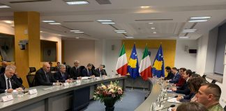 Kosovo, visita Tajani e Crosetto: “Italia vuole essere protagonista nei Balcani, portatrice pace”