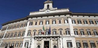 Manovra 2023, salta norma Pos e stretta su reddito cittadinanza: news di oggi