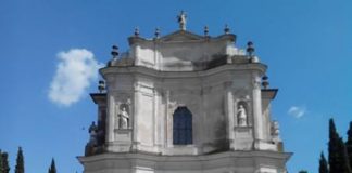 Paura durante la messa a Monzambano per un malore a don Crivelli