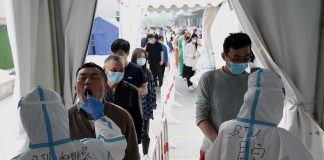 Covid, Cina: “Sempre trasparenti su numero morti e dati virus”
