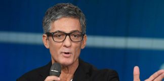 Sanremo 2023, Fiorello svela incipit brano Giorgia ma è uno scherzo