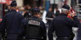 Sparatoria a Parigi, il killer: “Ho agito per razzismo”
