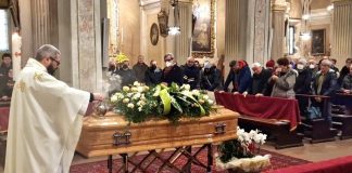 Funerali di Andrea Lodi Rizzini, il parroco: “la sua morte un’ingiustizia”