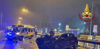 Auto contro un muro a Mestre, morti due ragazzi