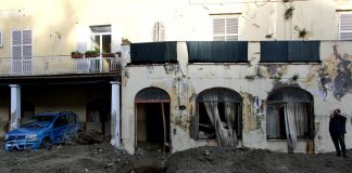 Frana Ischia, slitta rientro a casa per sgomberati