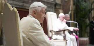 Morte Ratzinger, quando Francesco ricordò: “Mi diede scatola con casi corruzione e disse ‘ora tocca a te'”