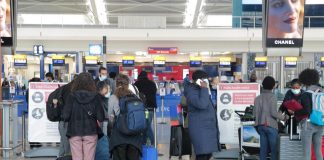 Maltempo a Londra, caos negli Heathrowa causa della neve