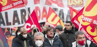 Corteo oggi a Roma, attesi in 10mila